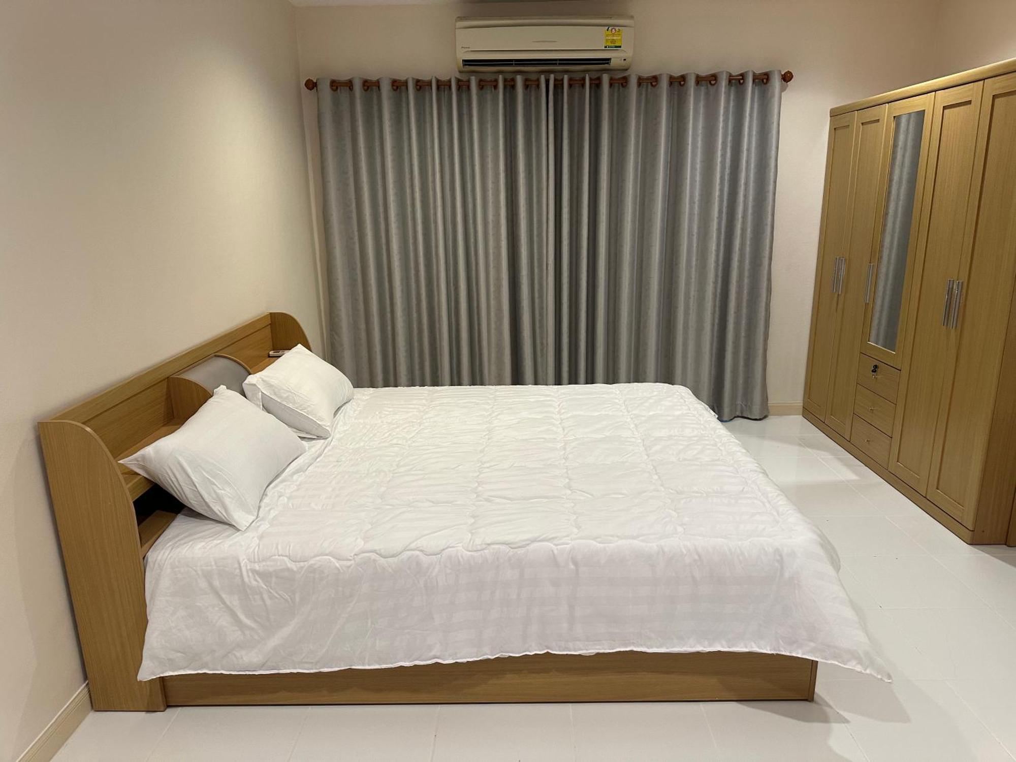 Country Complex Bangna Aparthotel Банкок Екстериор снимка